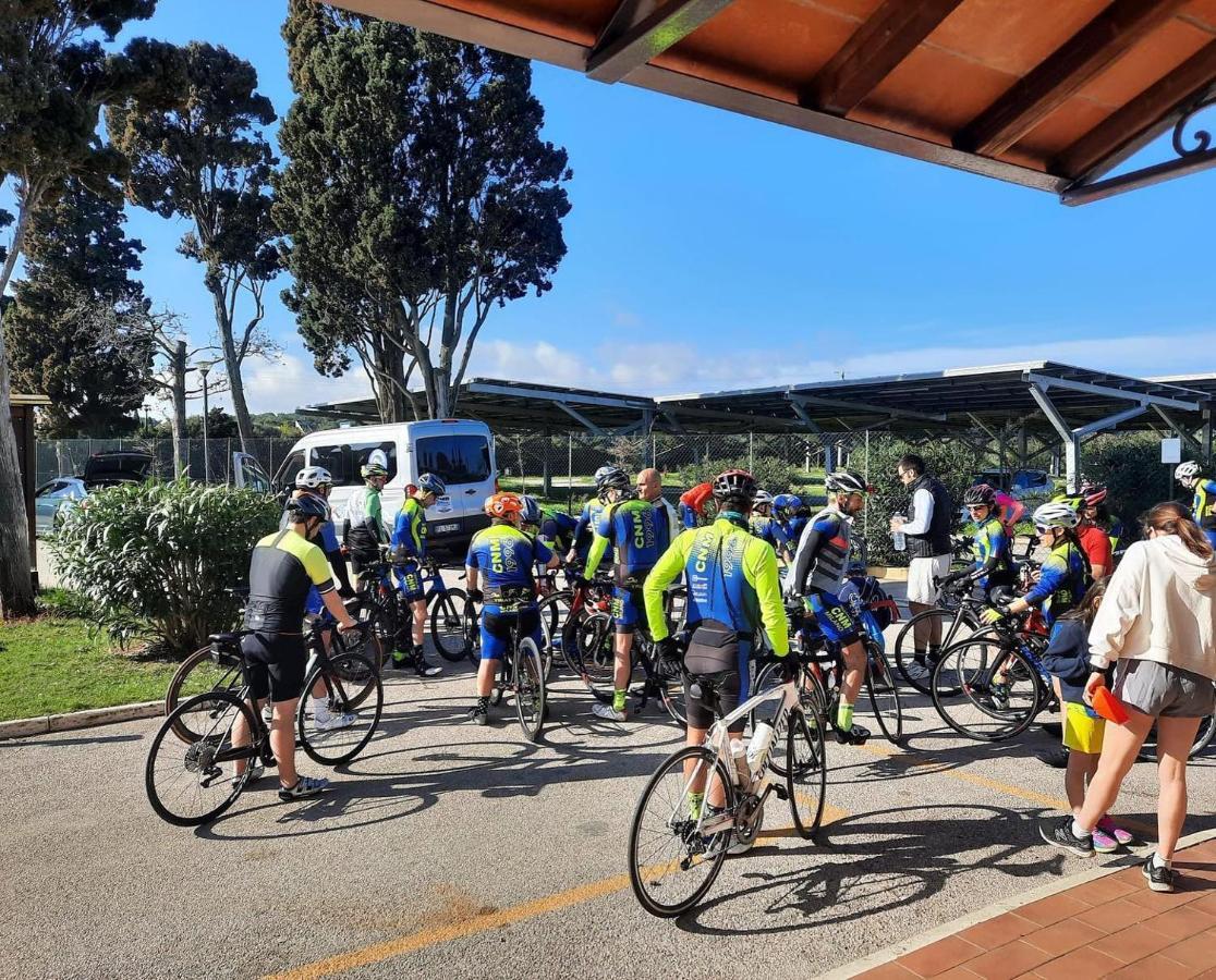 Poggio all'Agnello Sport&Active Holidays Populonia Esterno foto