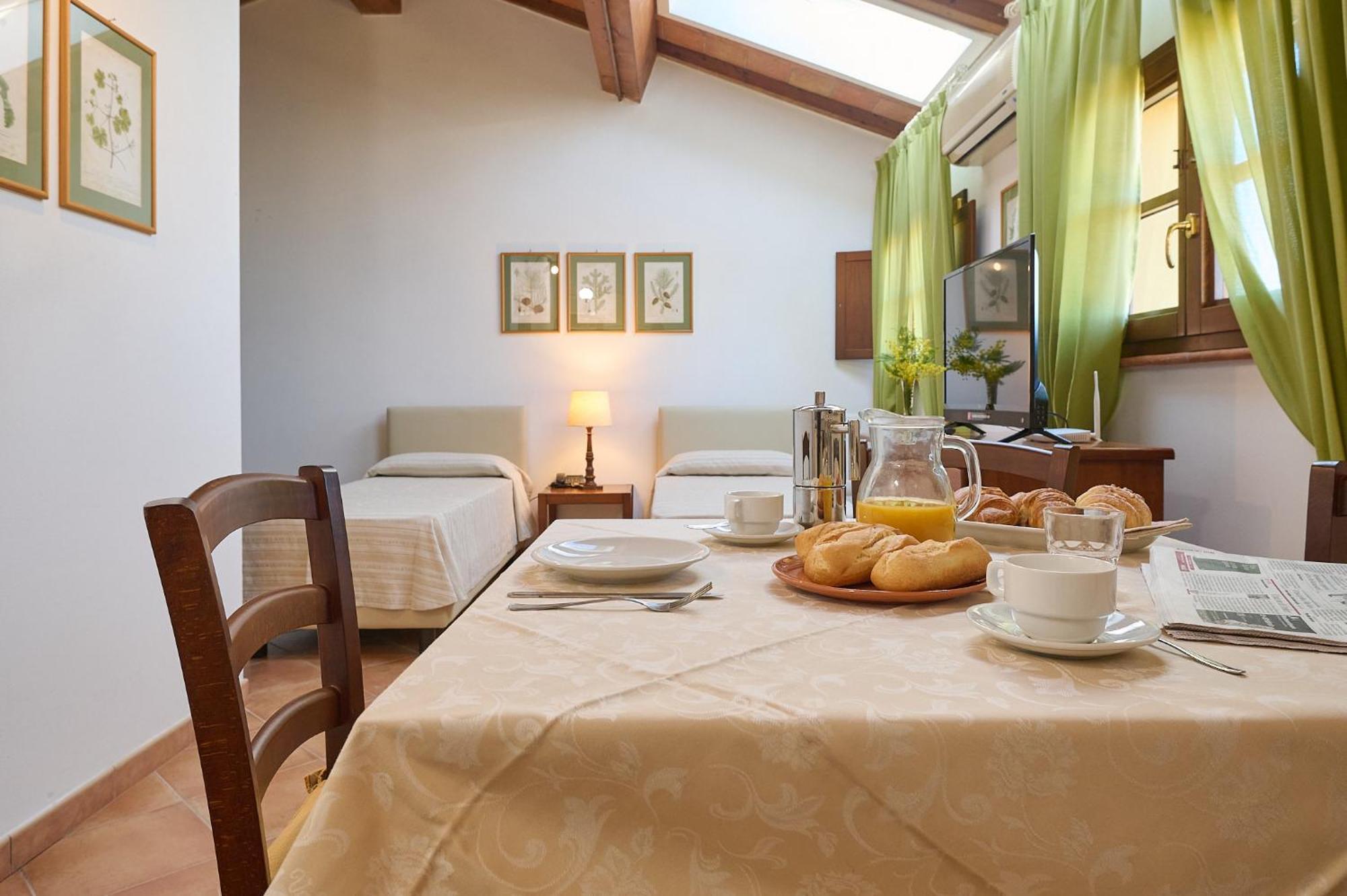 Poggio all'Agnello Sport&Active Holidays Populonia Esterno foto