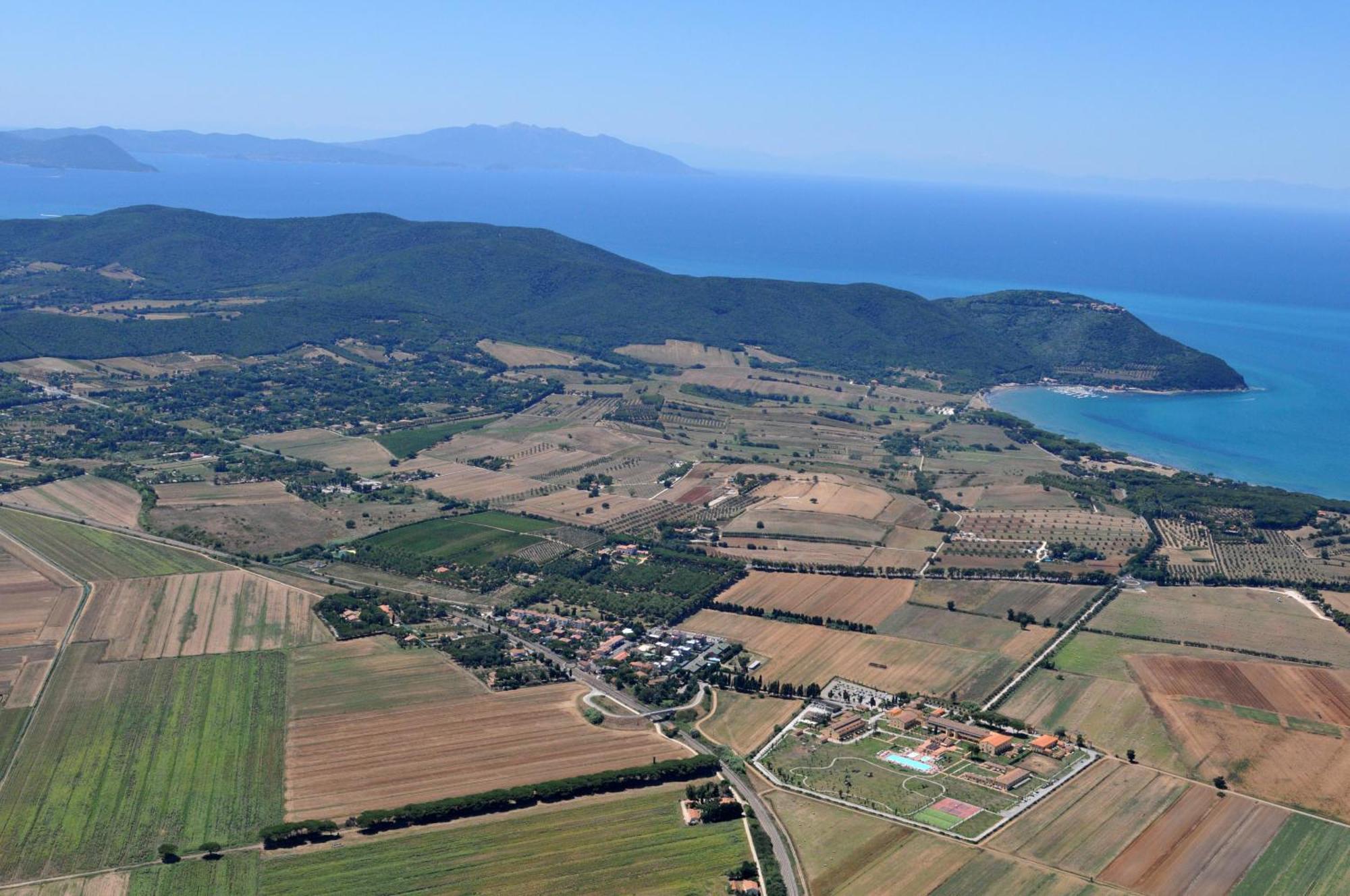 Poggio all'Agnello Sport&Active Holidays Populonia Esterno foto